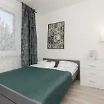 Kopcinskiego Bright & Spacious Ursynow By Renters Appartement Varsovie