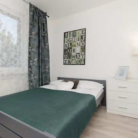 Kopcinskiego Bright & Spacious Ursynow By Renters Apartment Warsaw