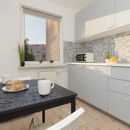 Kopcinskiego Bright & Spacious Ursynow By Renters Apartment Warsaw