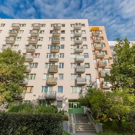 Apartment Kopcinskiego Bright & Spacious Ursynow By Renters