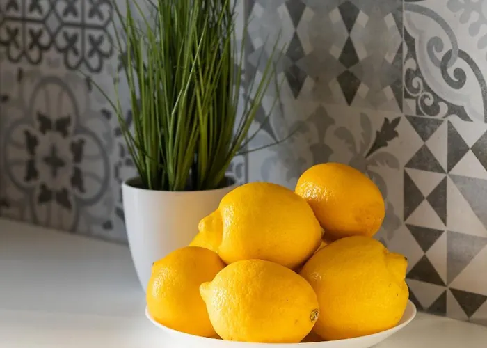 Kopcinskiego Bright & Spacious Ursynow By Renters ワルシャワ