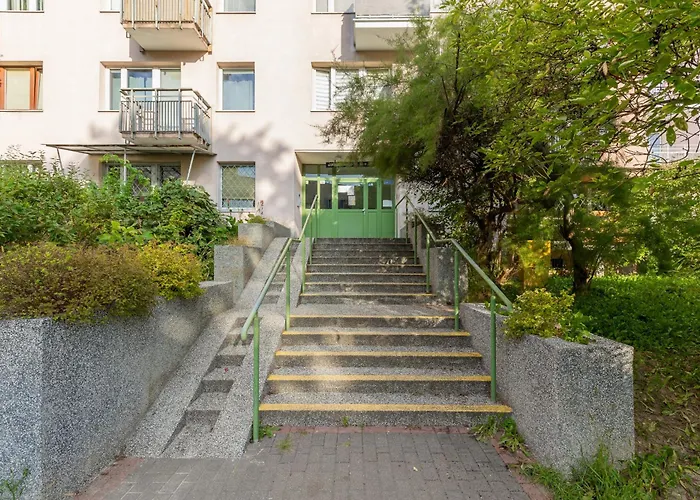 Kopcinskiego Bright & Spacious Ursynow By Renters アパート *