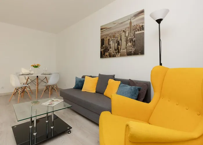 アパート Kopcinskiego Bright & Spacious Ursynow By Renters ワルシャワ