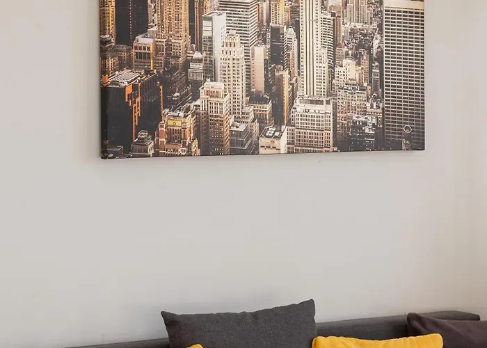 Kopcinskiego Bright & Spacious Ursynow By Renters アパート